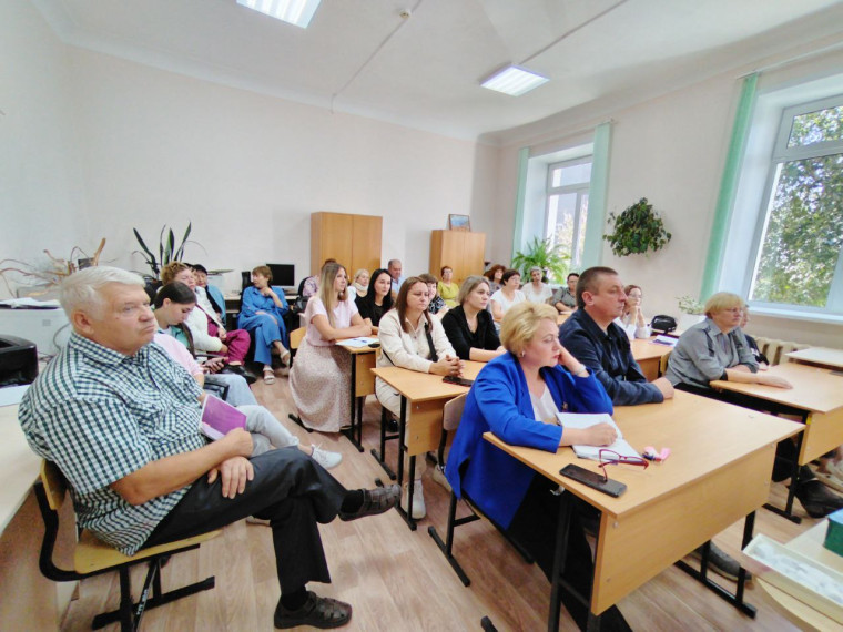 «Думать по- новому, работать - творчески».